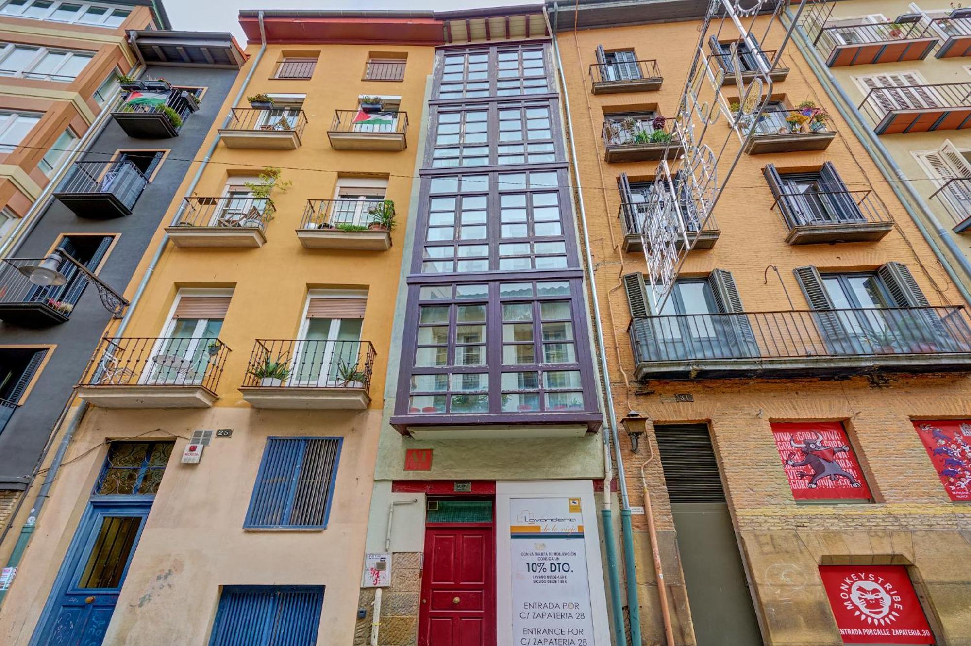 Heart Of Pamplona Apartments IV By Clabao Bagian luar foto